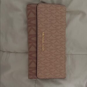Michael Kors Blush Logo Wallet